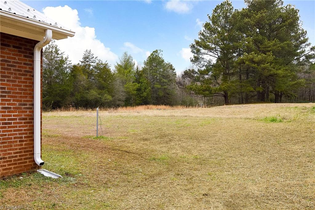 993 Bethesda Road Lexington, NC 27295 - Photo 5 of 26 Gallery Image 5