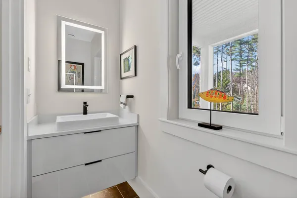 $1,650,000 | 55 Hawthorne Lane, South Portland, ME 04106