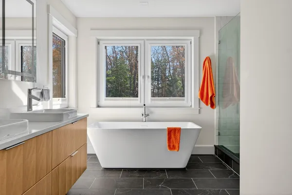 $1,650,000 | 55 Hawthorne Lane, South Portland, ME 04106