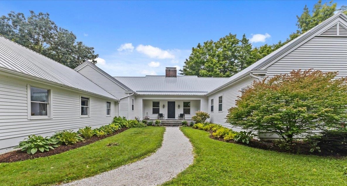 886 Beaver Creek Road Shelburne, VT 05482 - Photo 1 of 40 Gallery Image 1
