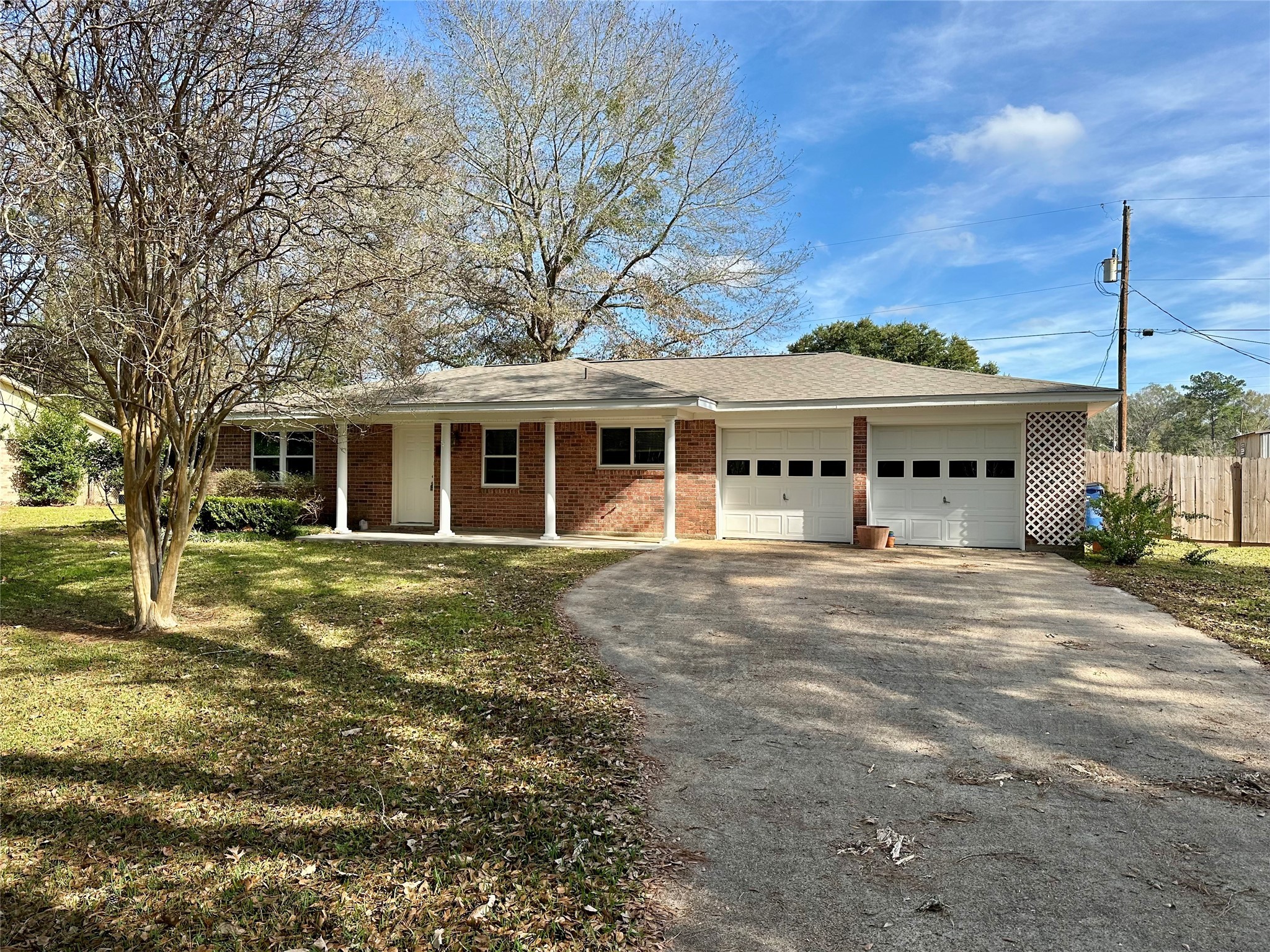 113 Carriage Lane Silsbee, TX 77656 - Photo 2 of 20