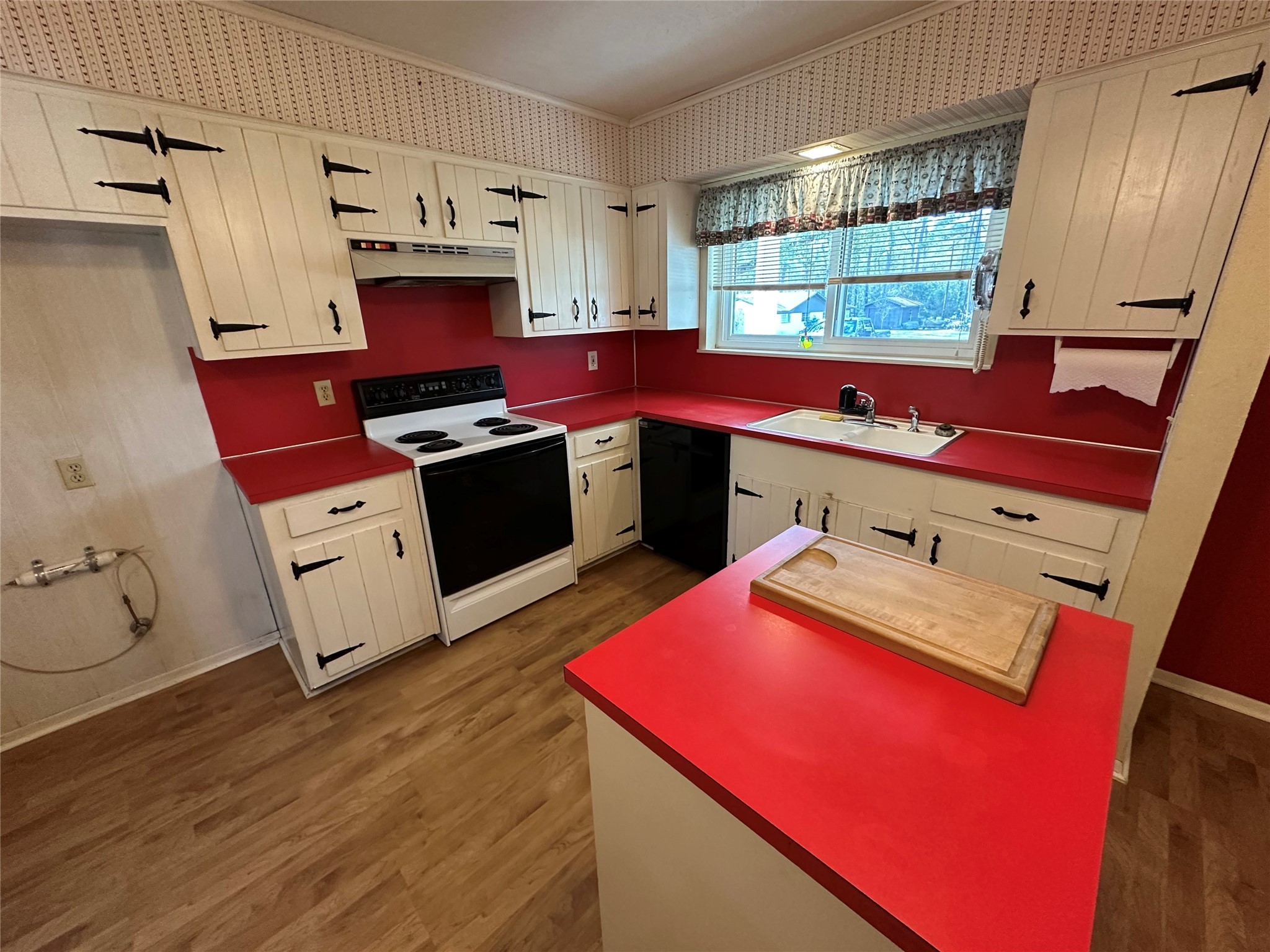 113 Carriage Lane Silsbee, TX 77656 - Photo 3 of 20