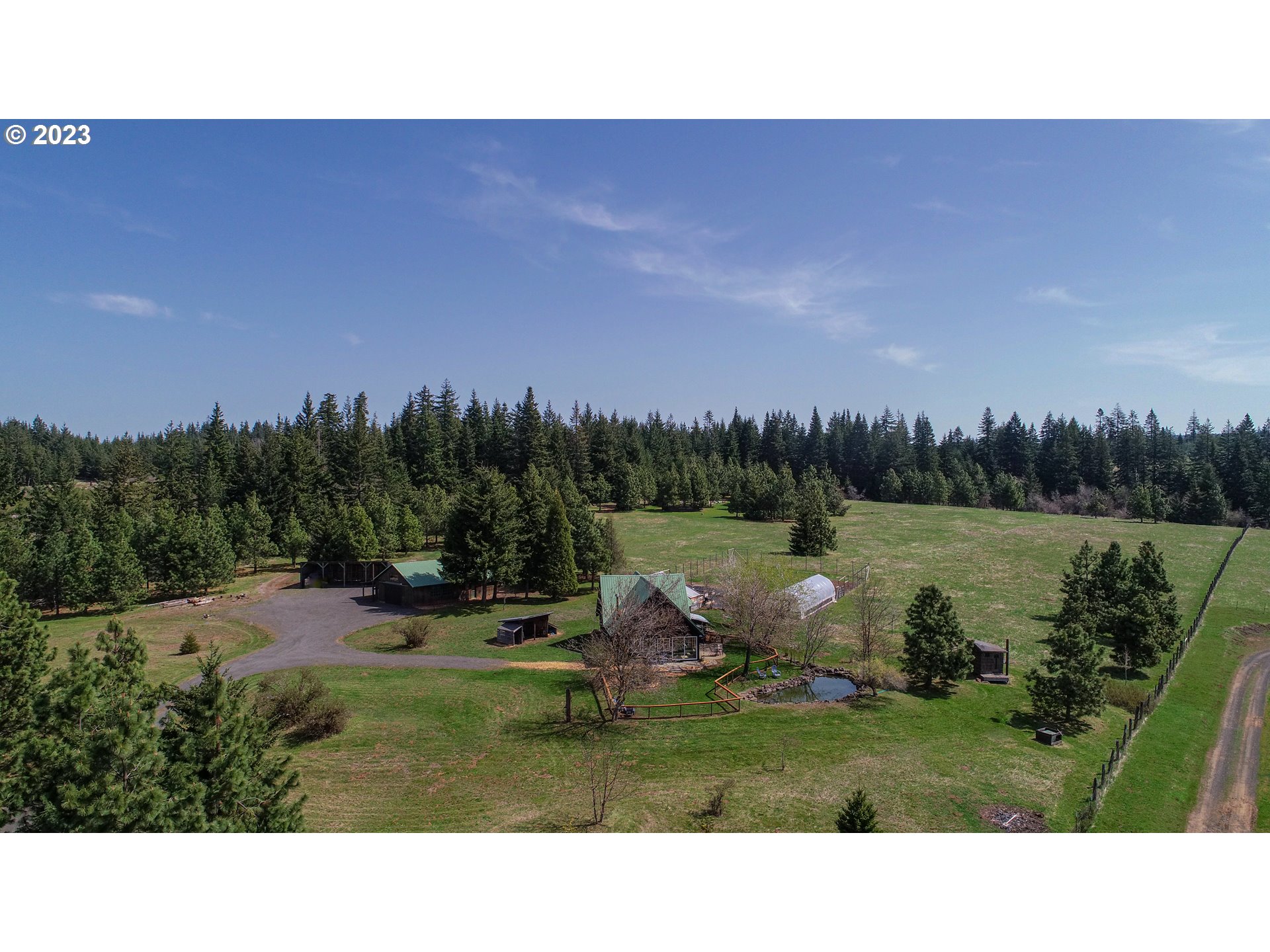 238 Acme Road White Salmon, WA 98672 - Photo 2 of 48