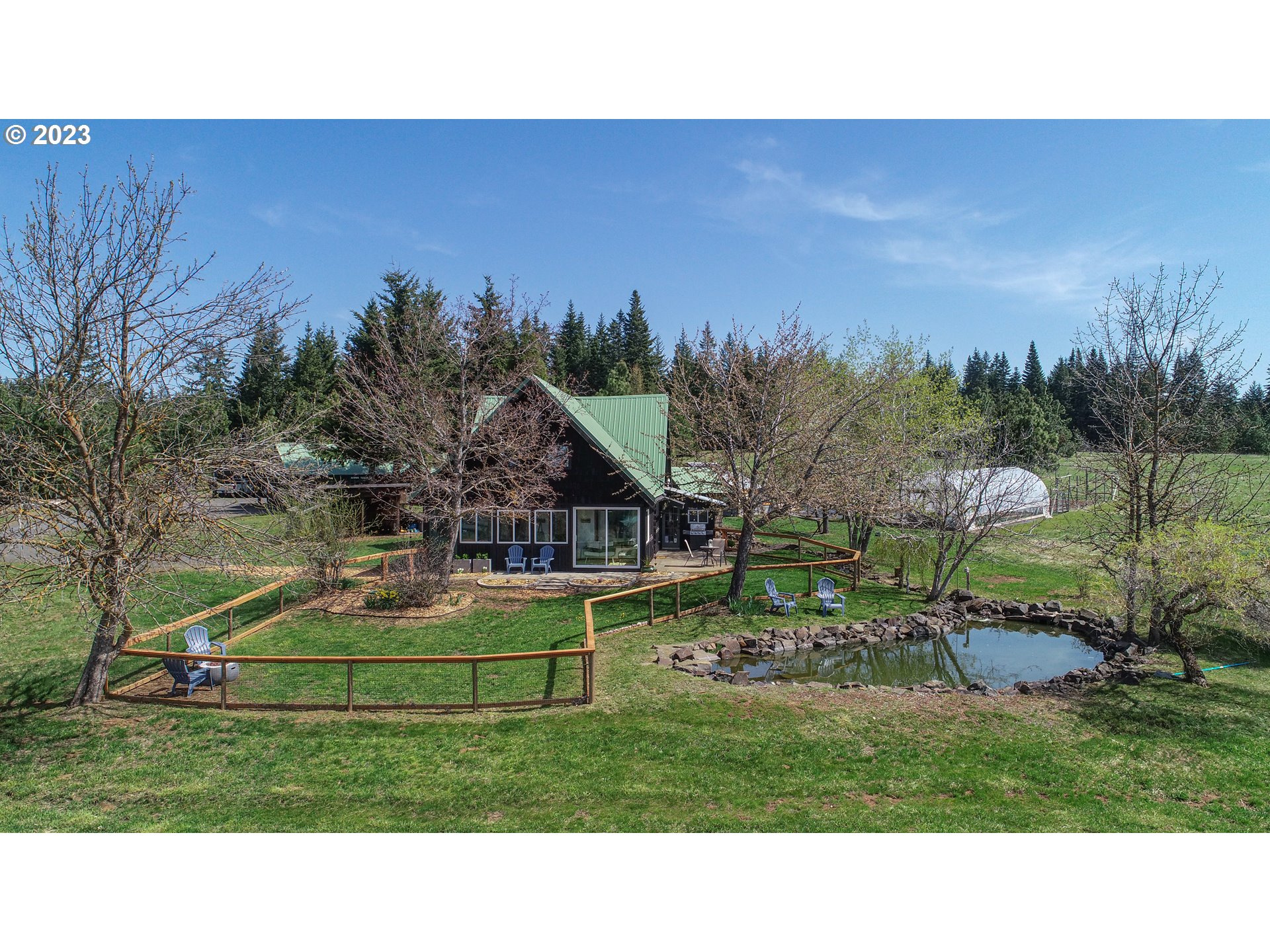 238 Acme Road White Salmon, WA 98672 - Photo 3 of 48 a view of a park