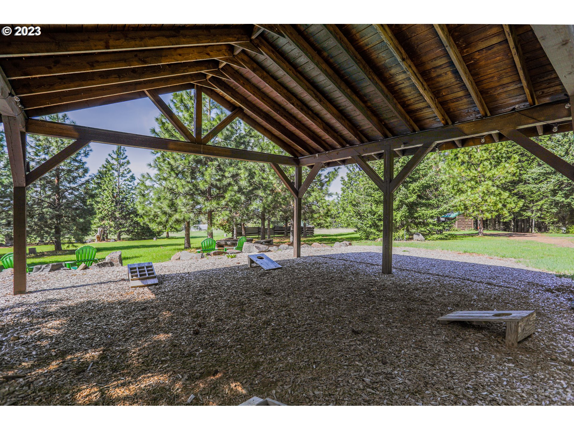 238 Acme Road White Salmon, WA 98672 - Photo 41 of 48 a view of a backyard with wooden fence