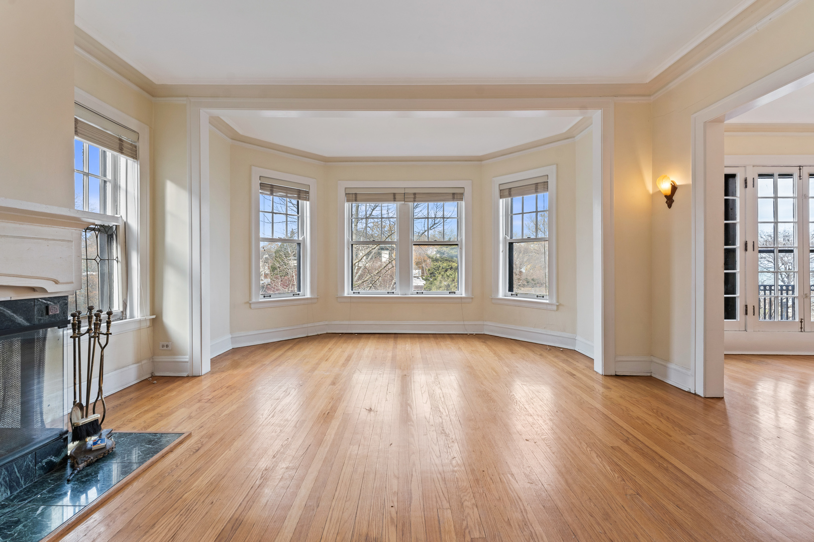 628 Sheridan Square, Unit 2 Evanston, IL 60202 - Photo 2 of 35