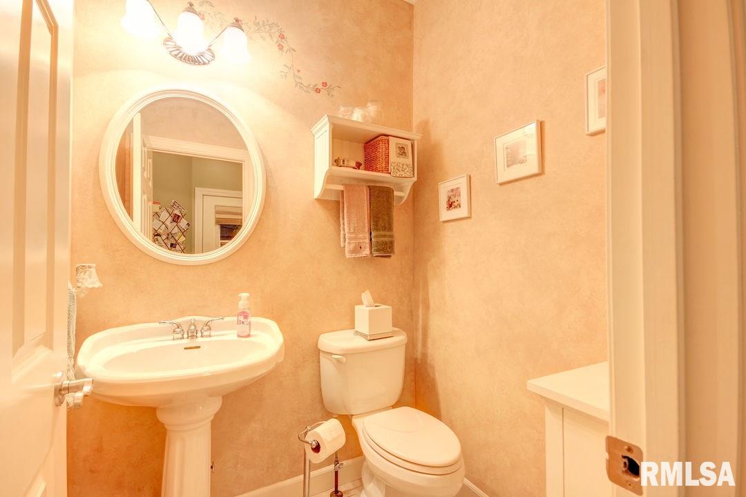 4332 Creek Road Springfield, IL 62711 - Photo 14 of 36