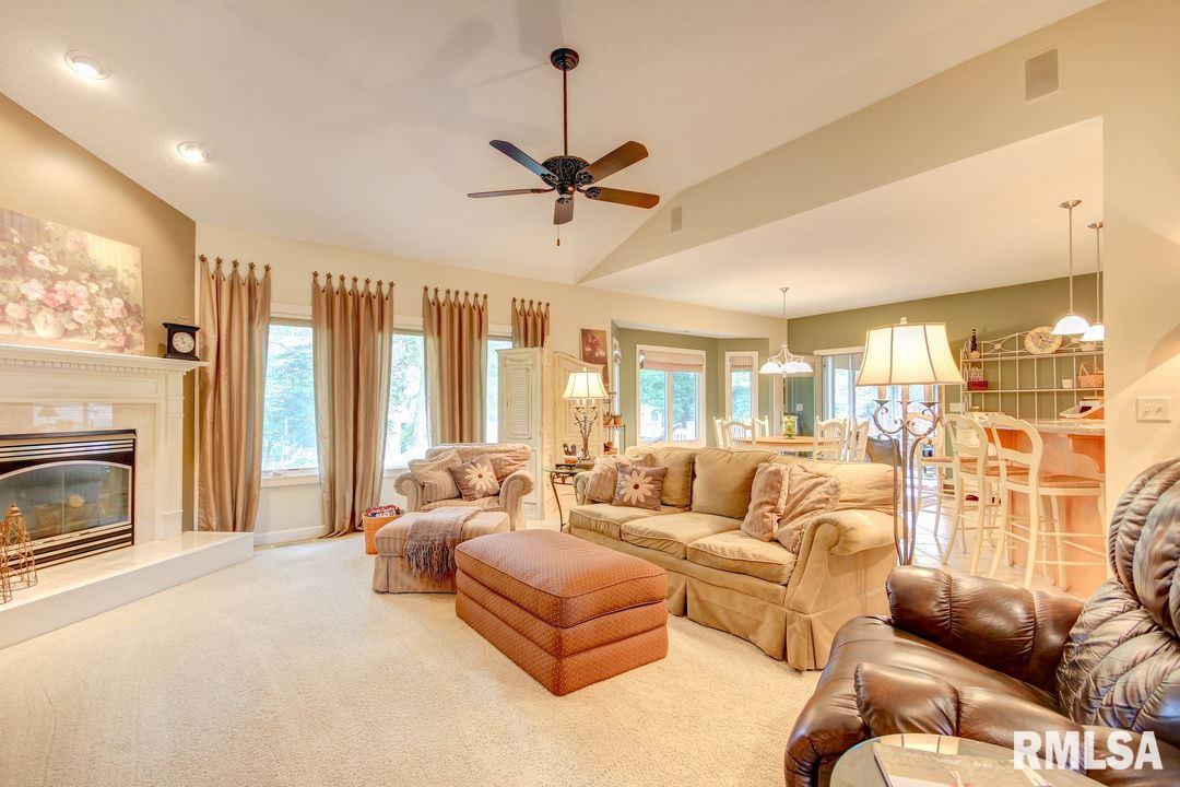 4332 Creek Road Springfield, IL 62711 - Photo 5 of 36