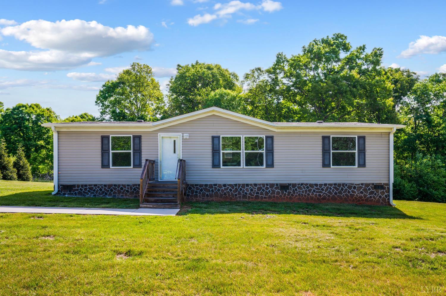 5046 Red House Road Appomattox, VA 24522 - Photo 1 of 40