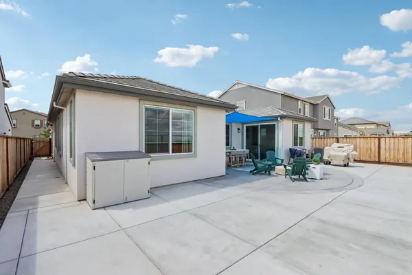 $880,000 | 3695 Singh Lane, Tracy, CA 95377