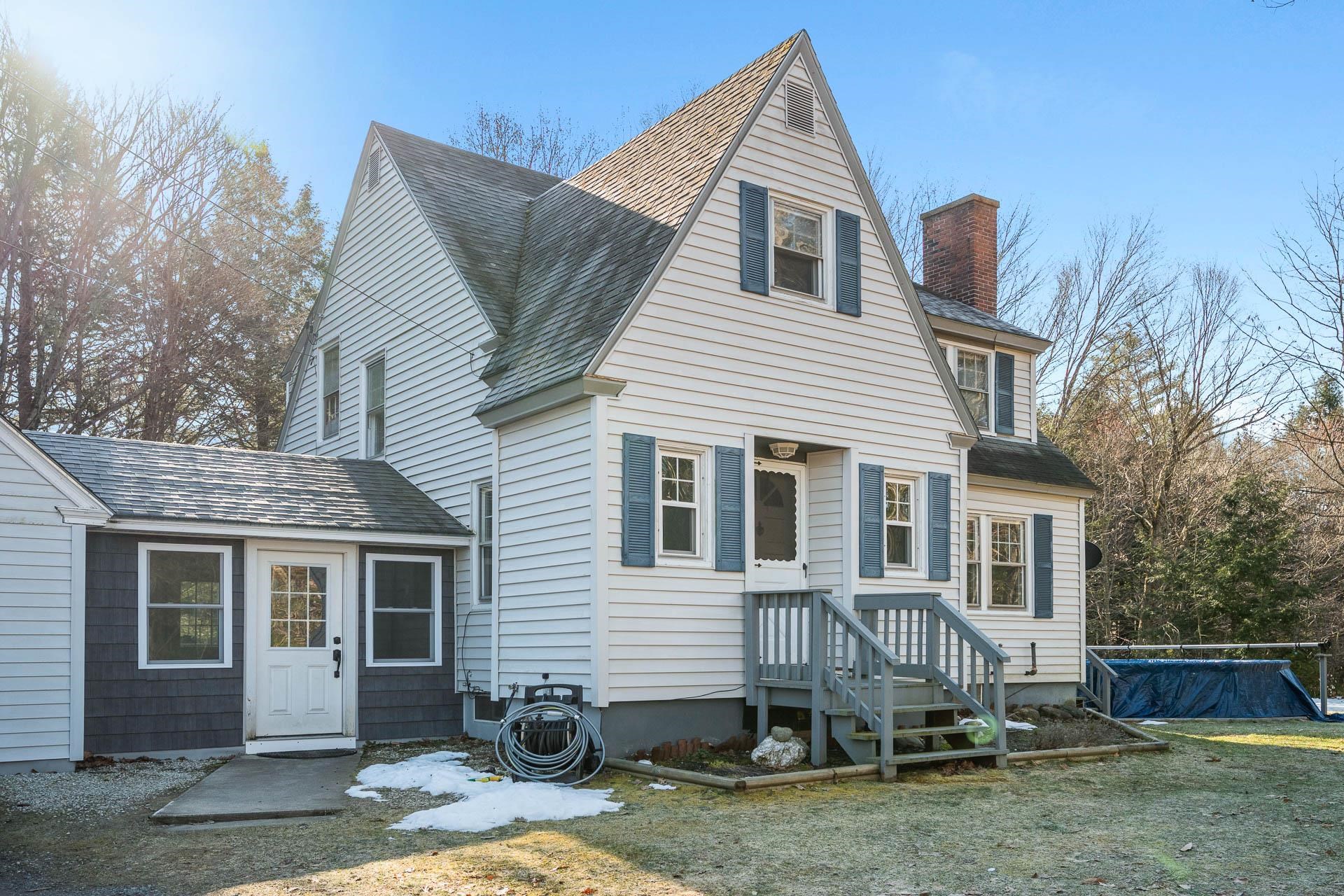 98 River Road Claremont, NH 03743 - Photo 1 of 39 Gallery Image 1