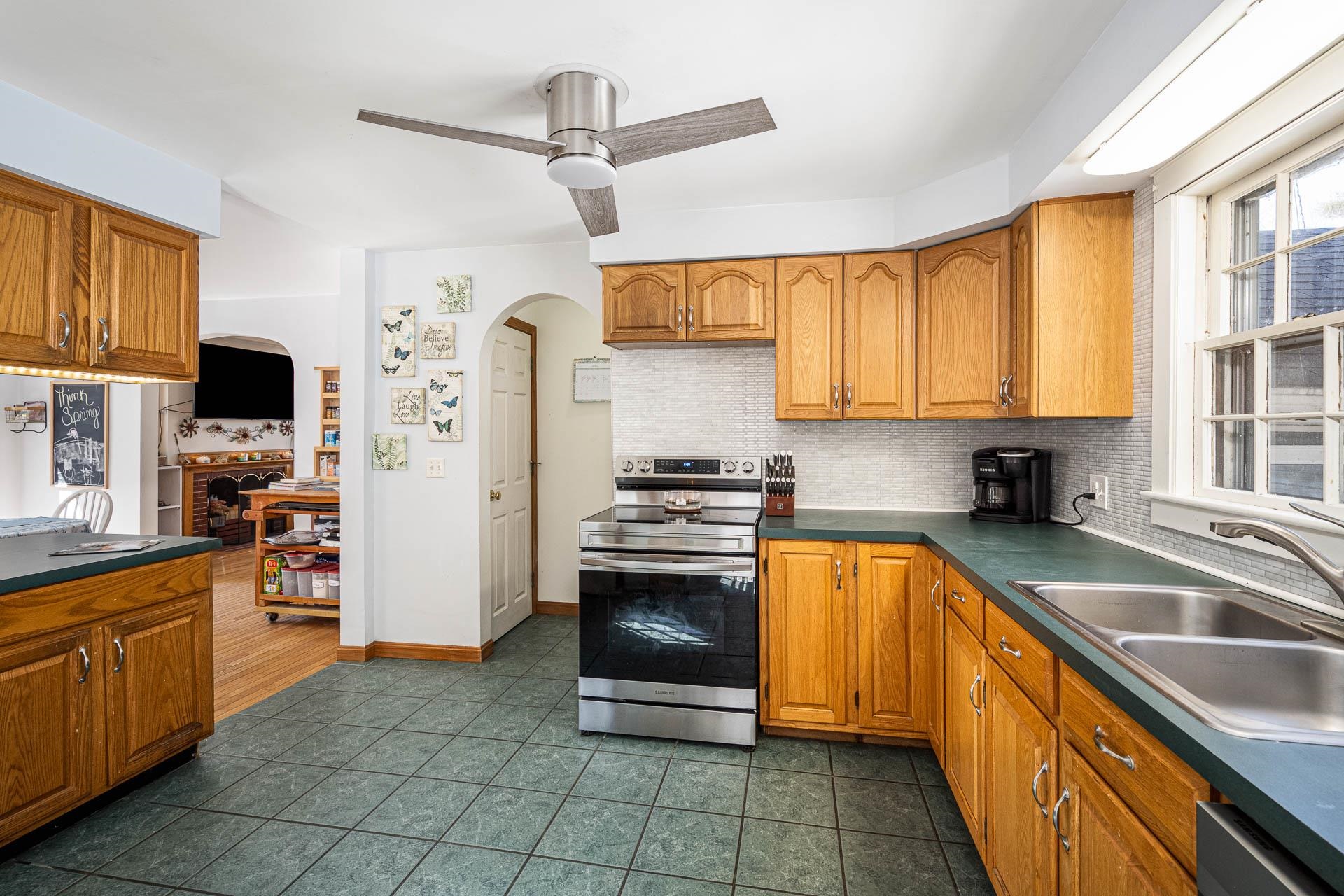 98 River Road Claremont, NH 03743 - Photo 14 of 39 Gallery Image 14
