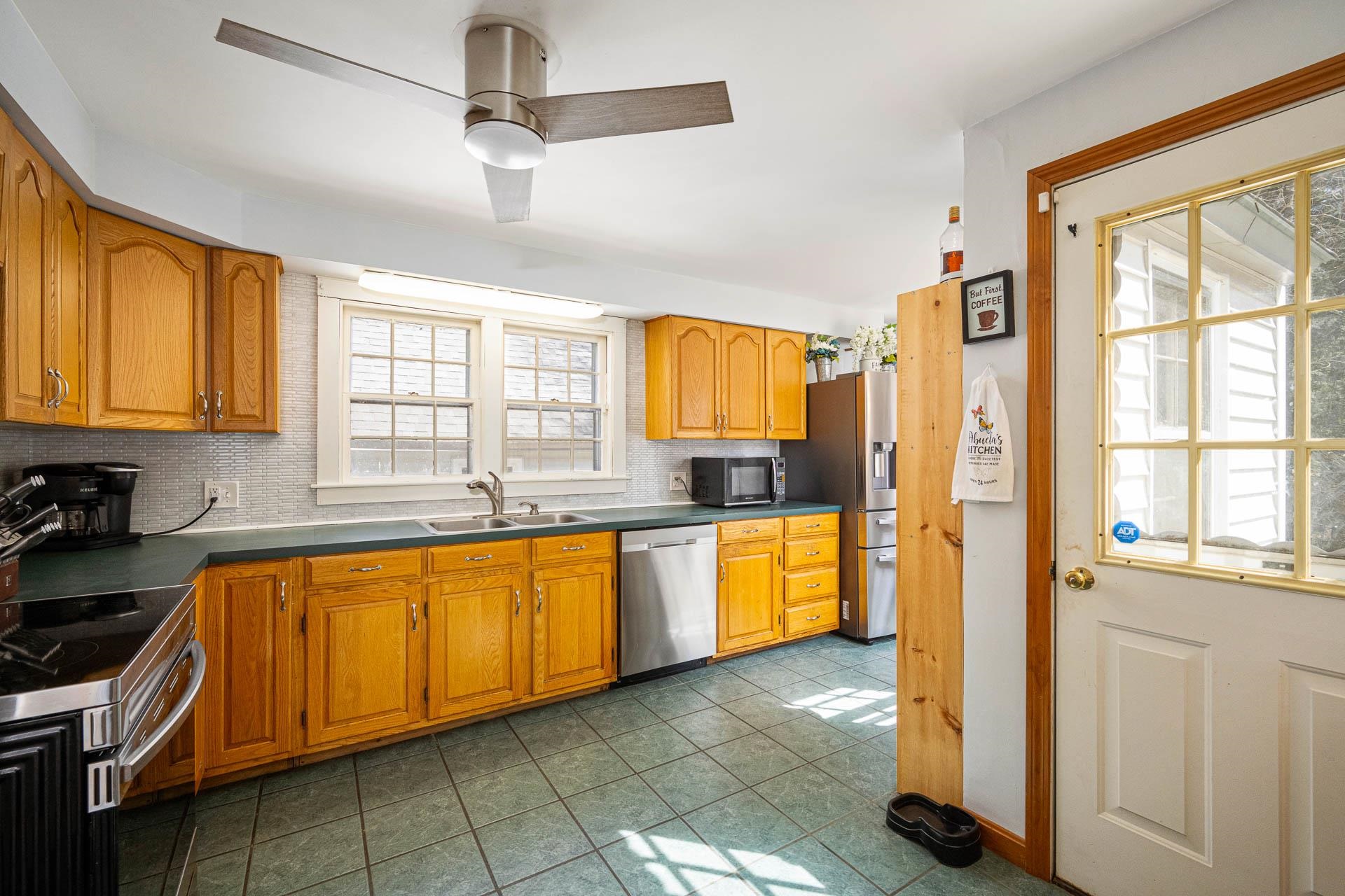 98 River Road Claremont, NH 03743 - Photo 10 of 39 Gallery Image 10