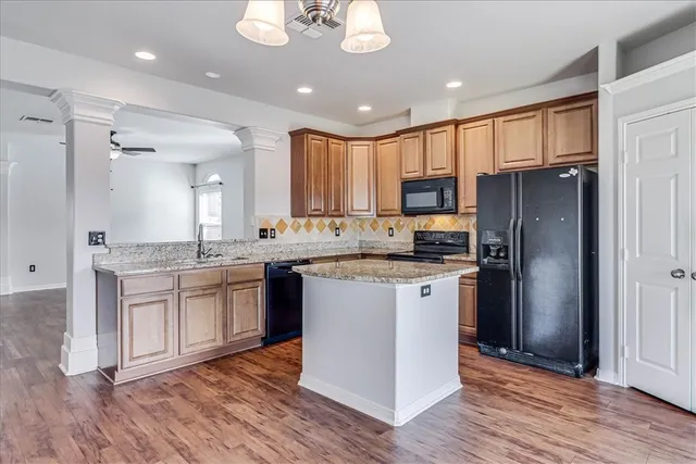 $2,095 | 2234 Anacua Street, Corpus Christi, TX 78414