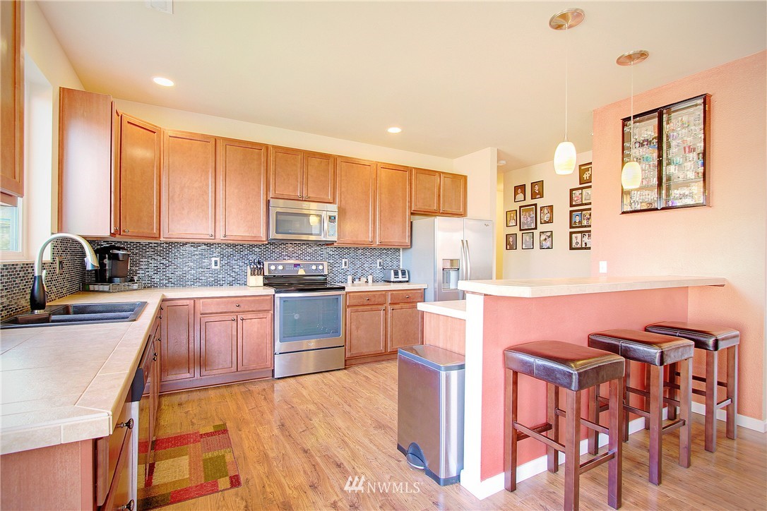 4177 Southwest Colbert Way Port Orchard, WA 98367 - Photo 5 of 19 Gallery Image 5