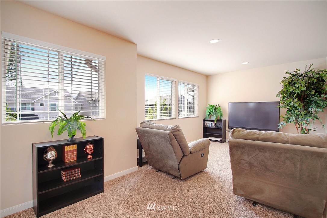 4177 Southwest Colbert Way Port Orchard, WA 98367 - Photo 10 of 19 Gallery Image 10