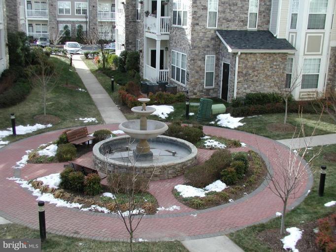 504 Sunset View Terrace Southeast, Unit 208 Leesburg, VA 20175 - Photo 12 of 14 Unique #1
