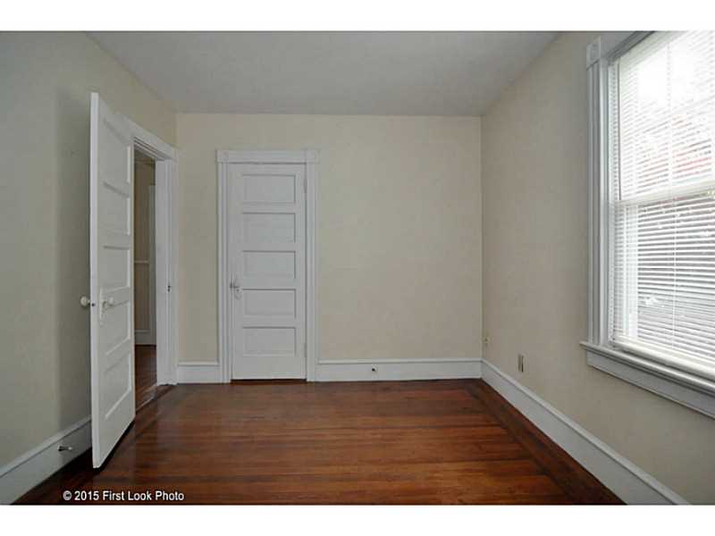 10 Cummings Road Newport, RI 02840 - Photo 20 of 25 Bedroom.