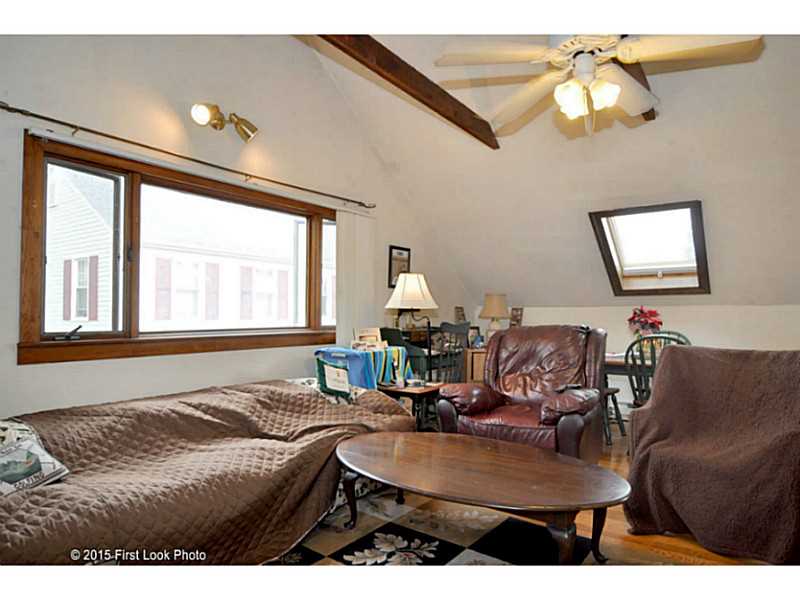 10 Cummings Road Newport, RI 02840 - Photo 23 of 25 Living Room.