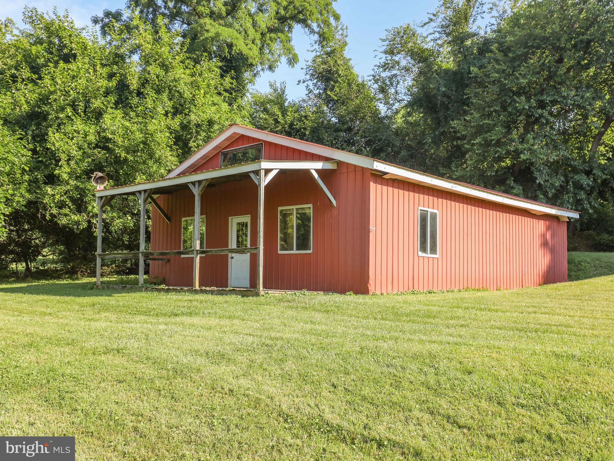 1965 North Mildred Street Ranson, WV 25438 - Photo 12 of 52