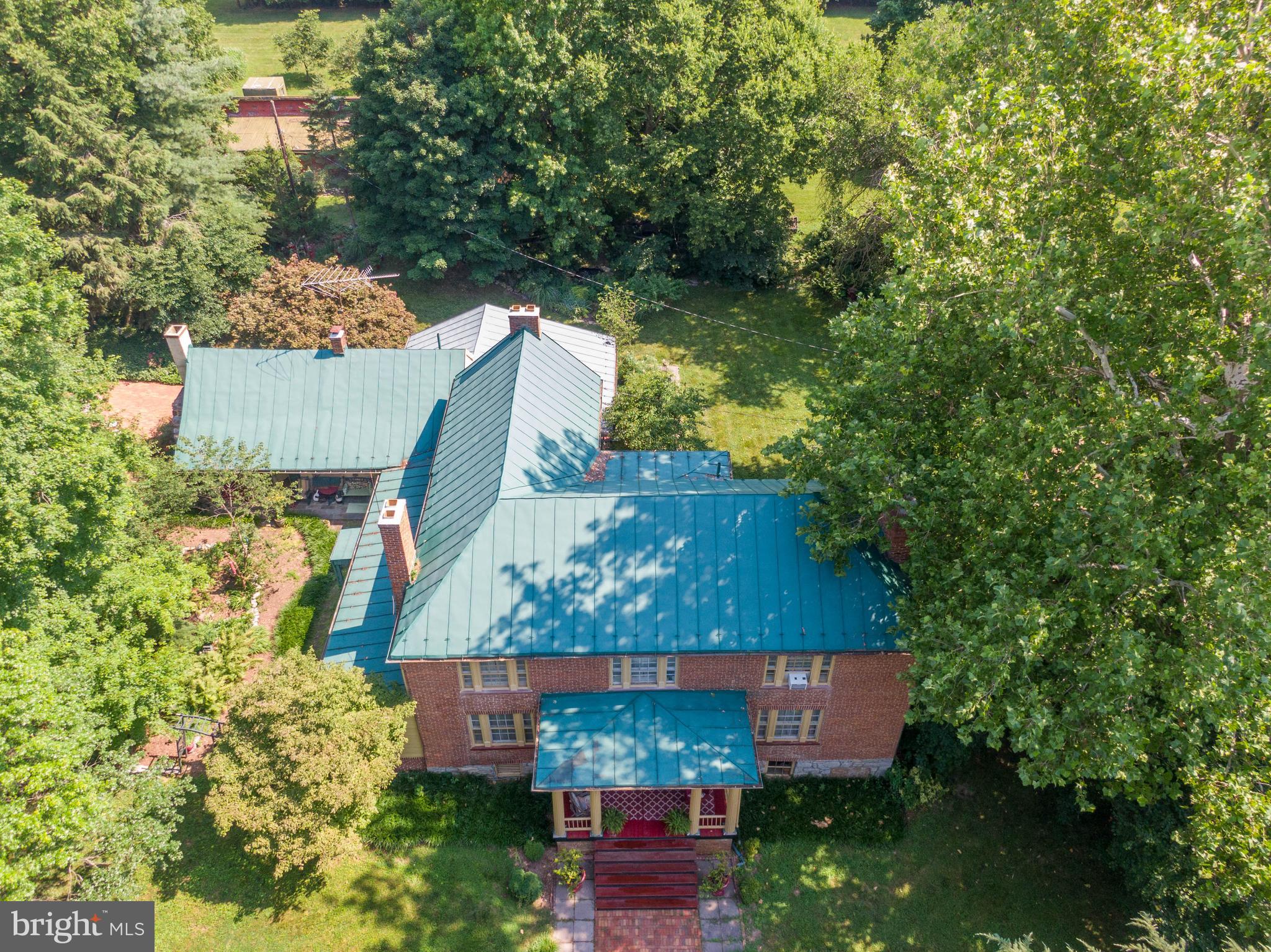 1965 North Mildred Street Ranson, WV 25438 - Photo 2 of 52