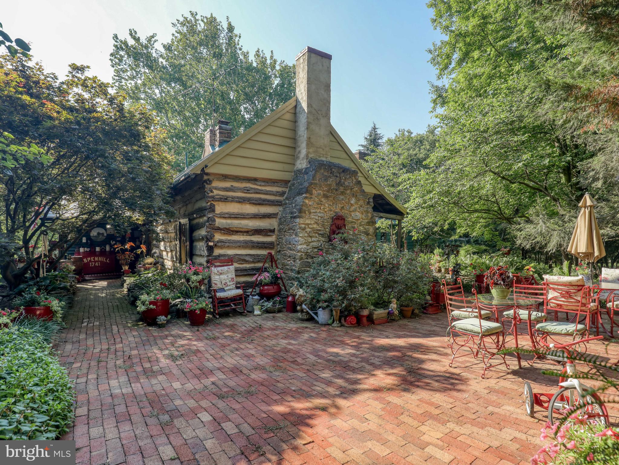 1965 North Mildred Street Ranson, WV 25438 - Photo 4 of 52