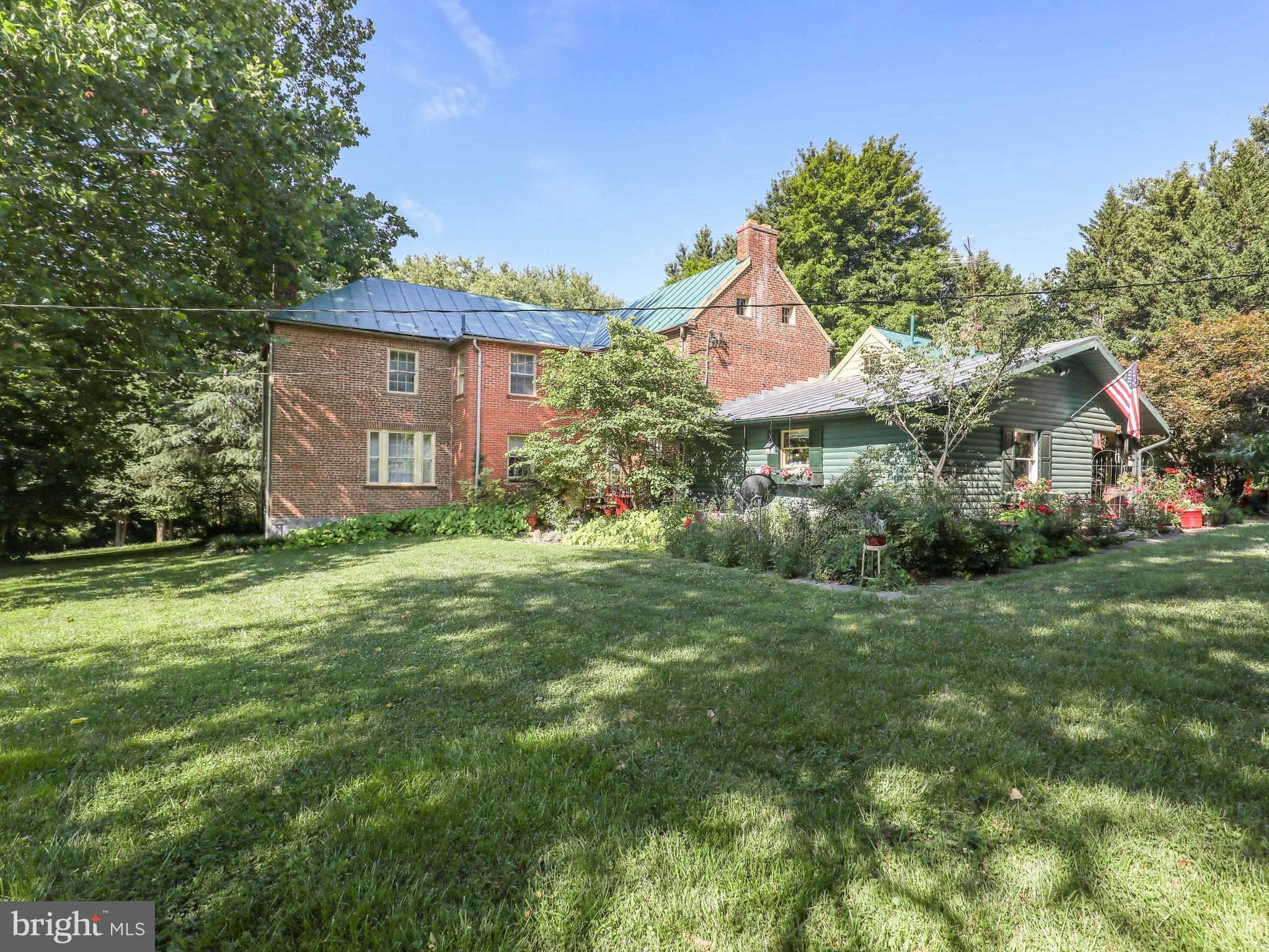 1965 North Mildred Street Ranson, WV 25438 - Photo 10 of 52