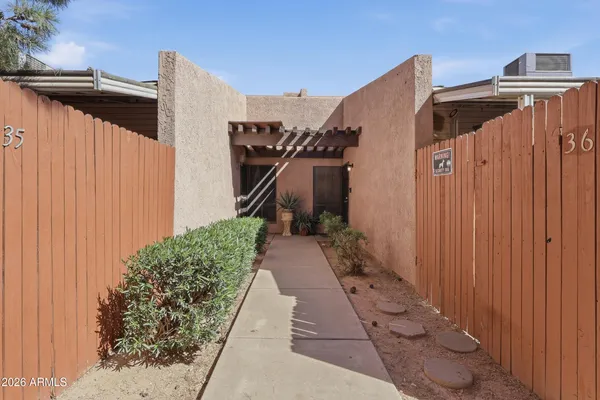 $290,000 | 629 North Mesa Drive, Unit 35, Mesa, AZ 85201
