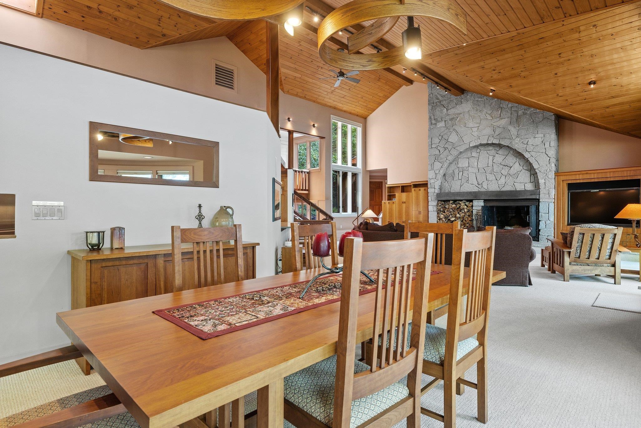 158 Cromwell Point Road Holderness, NH 03245 - Photo 14 of 40 Gallery Image 14