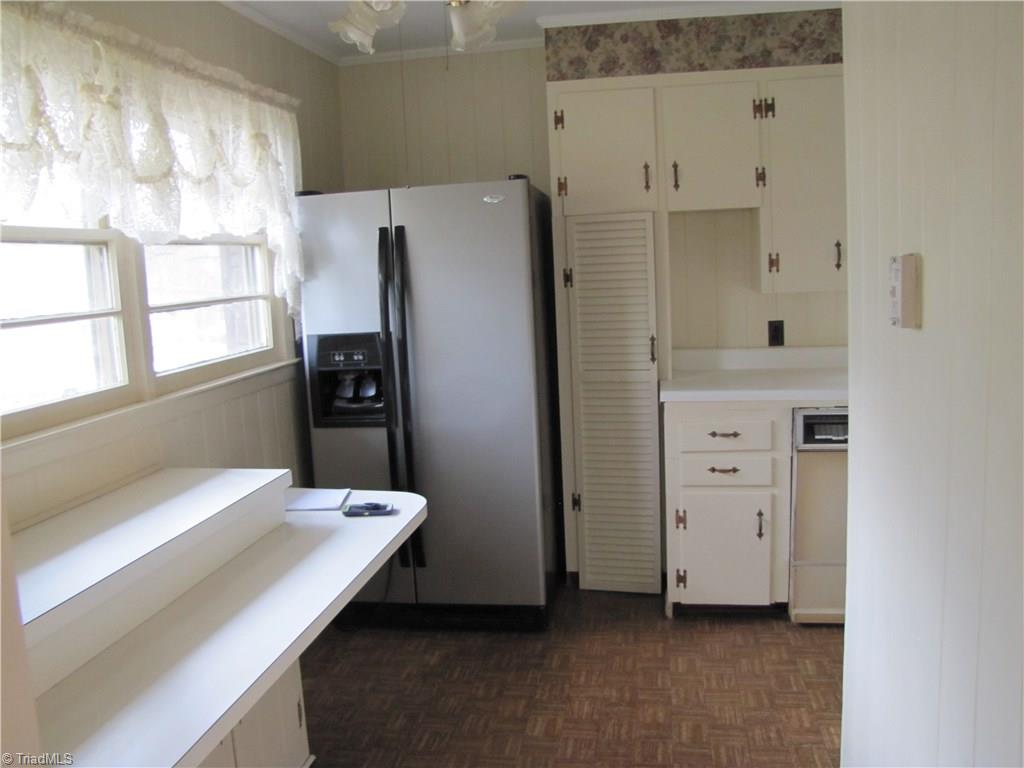 331 Leonard Road Mount Airy, NC 27030 - Photo 2 of 11 Gallery Image 2