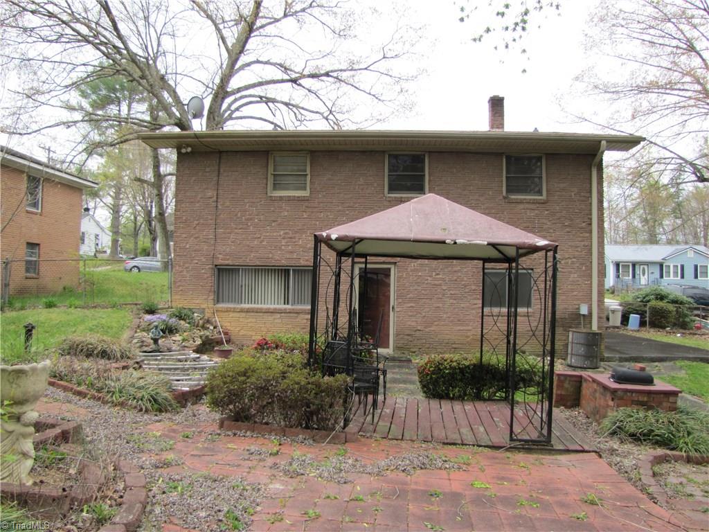 331 Leonard Road Mount Airy, NC 27030 - Photo 9 of 11 Gallery Image 9