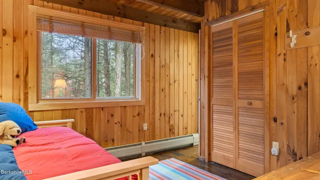 $799,000 | 343 Lakeshore Drive, Sandisfield, MA 01255