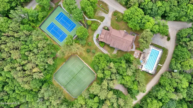 $799,000 | 343 Lakeshore Drive, Sandisfield, MA 01255