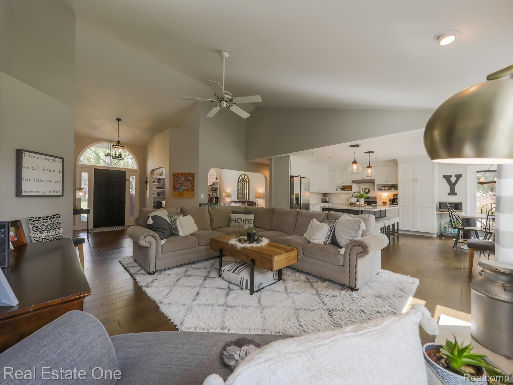 1587 West View Trail Howell, MI 48843 - Photo 13 of 53 13-WViewTrl.jpg