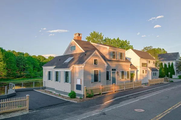 $3,399,000 | 2 Maine Street, Unit A, Kennebunkport, ME 04046