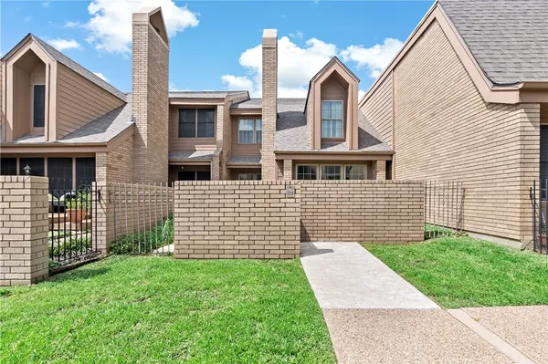 $2,000 | 3122 Camelot Drive, Unit 33, Bryan, TX 77802