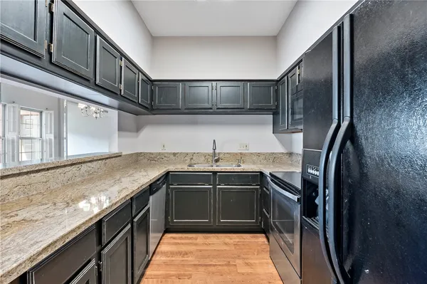 $2,000 | 3122 Camelot Drive, Unit 33, Bryan, TX 77802