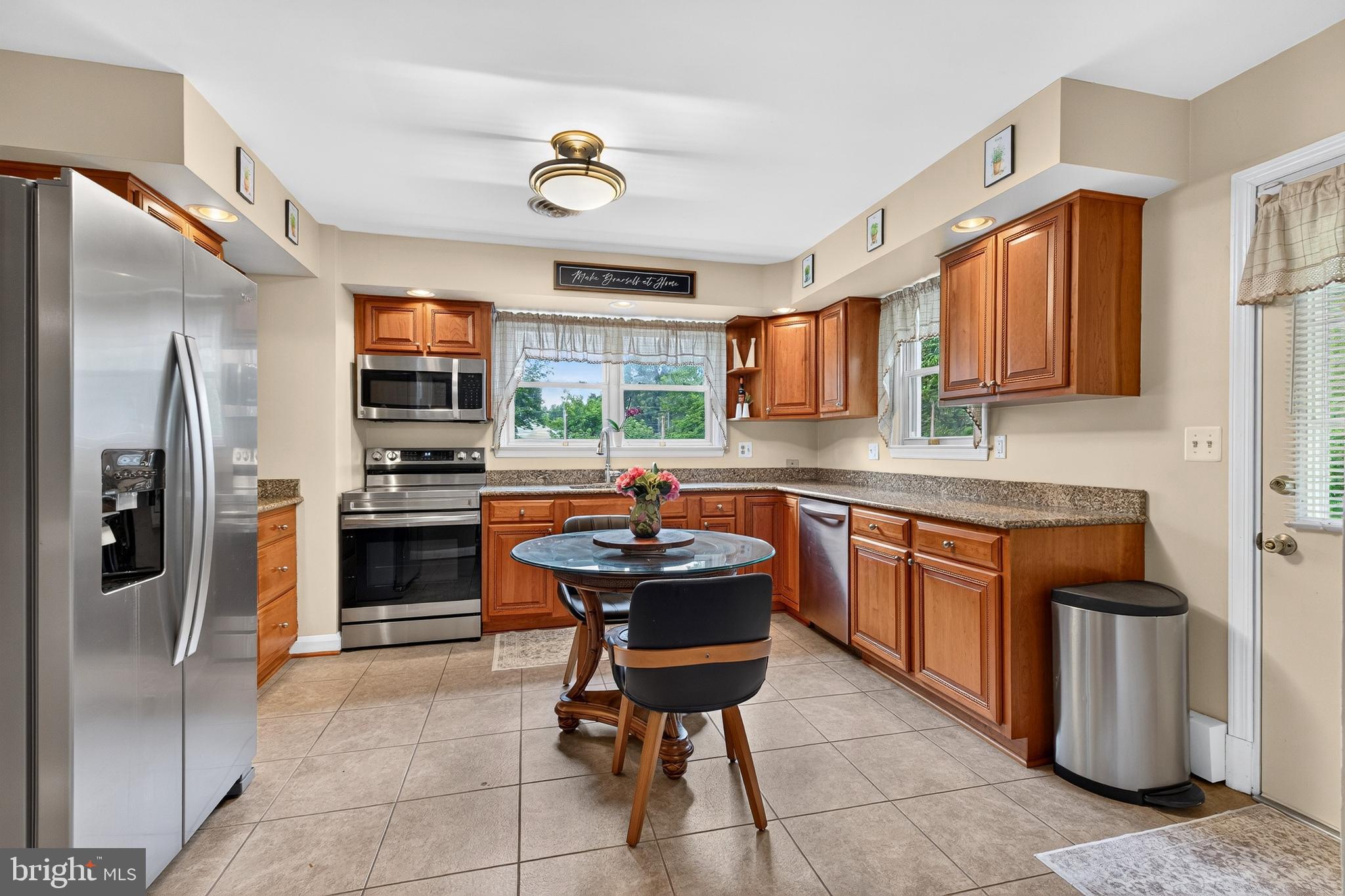 4914 Ridge Road Baltimore, MD 21237 - Photo 11 of 47