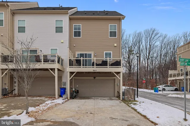 $3,400 | 865 Weald Way, Clarksburg, MD 20871