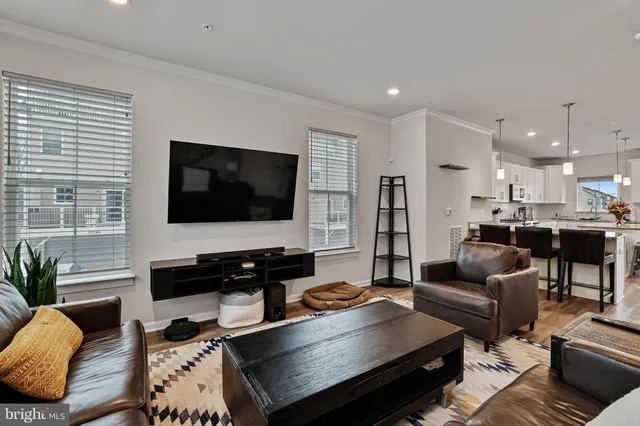 $3,400 | 865 Weald Way, Clarksburg, MD 20871