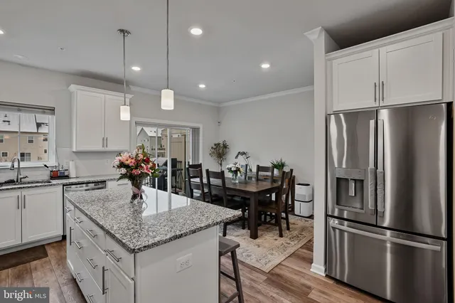 $3,400 | 865 Weald Way, Clarksburg, MD 20871