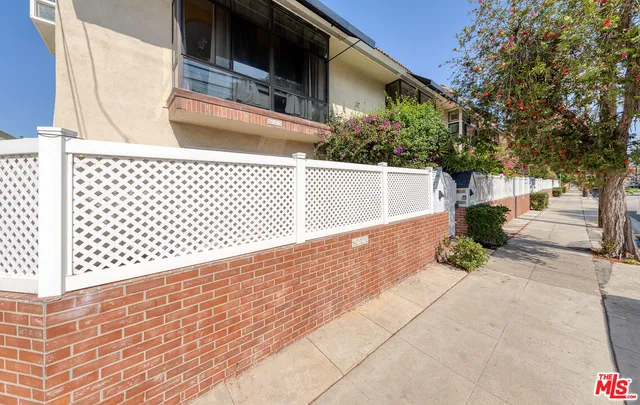 $945,000 | 631 Bay Street, Santa Monica, CA 90405