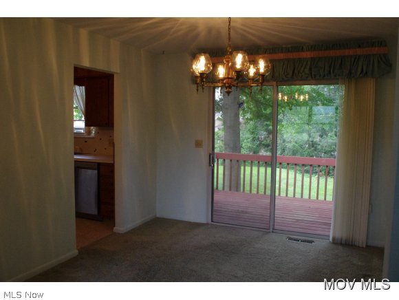 3302 River Road Vienna, WV 26105 - Photo 3 of 23 Dinning 10.10 x 11.1