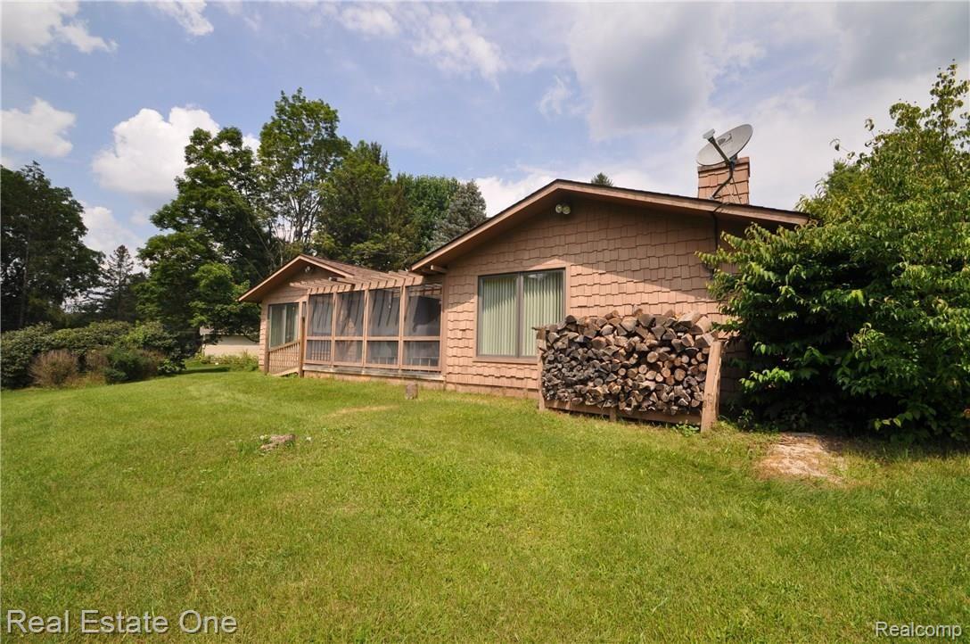 100 Letts Road Oakland, MI 48363 - Photo 32 of 33 31.JPG