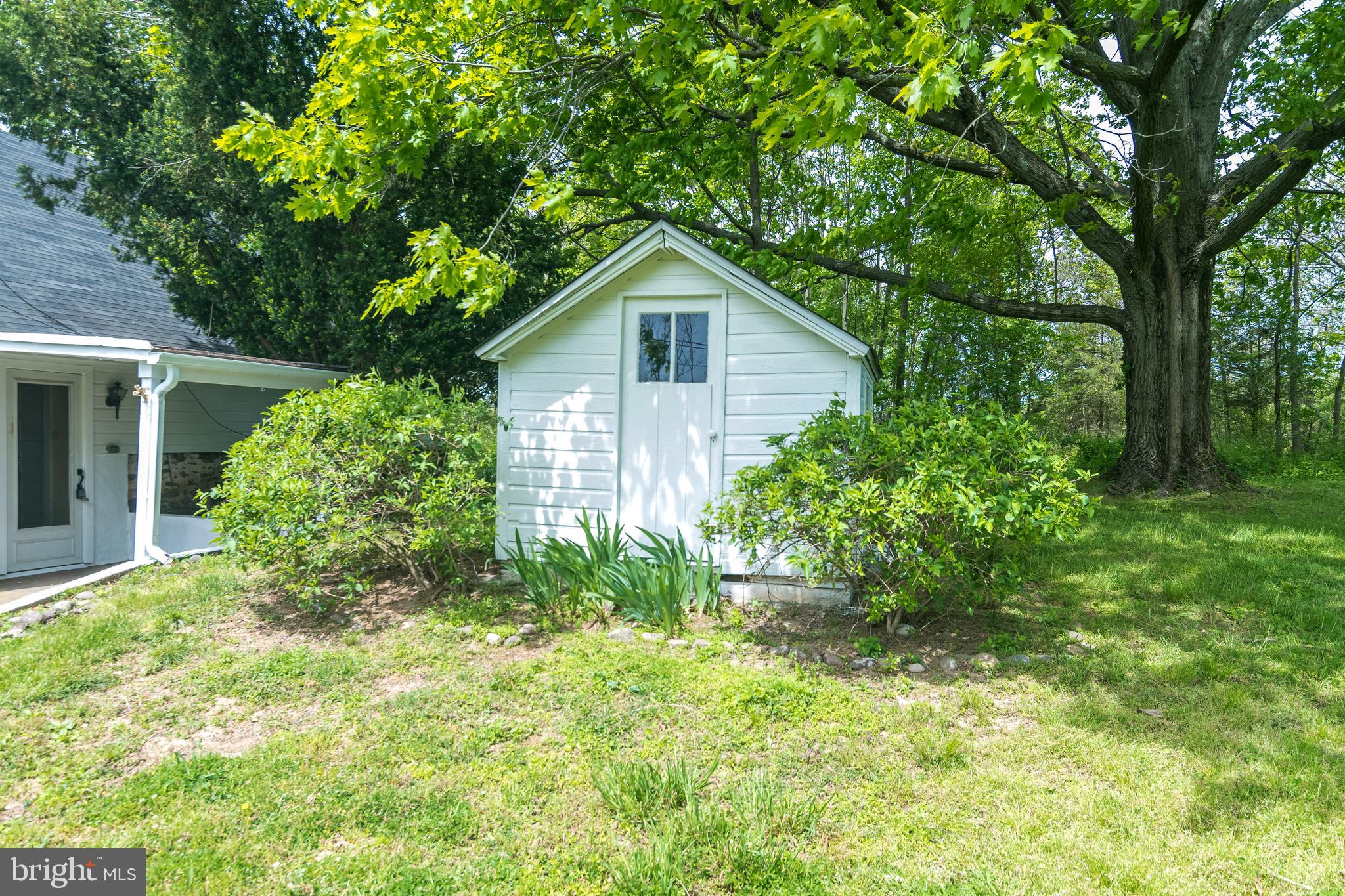 4280 New Hope Road New Hope, PA 18938 - Photo 65 of 75 Potting Shed