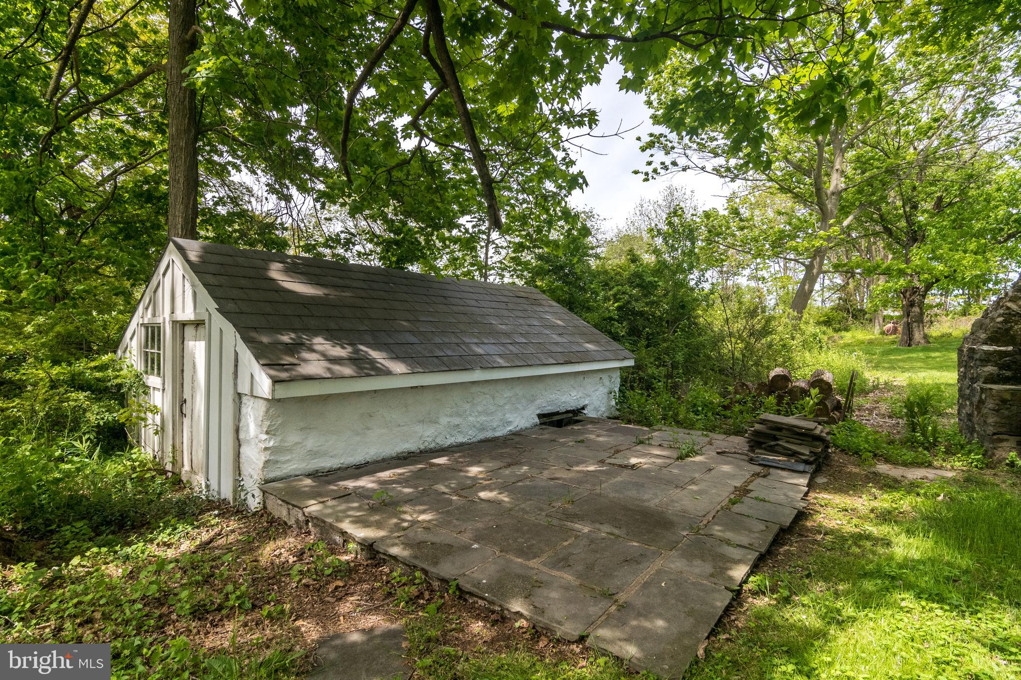 4280 New Hope Road New Hope, PA 18938 - Photo 67 of 75 Spring House