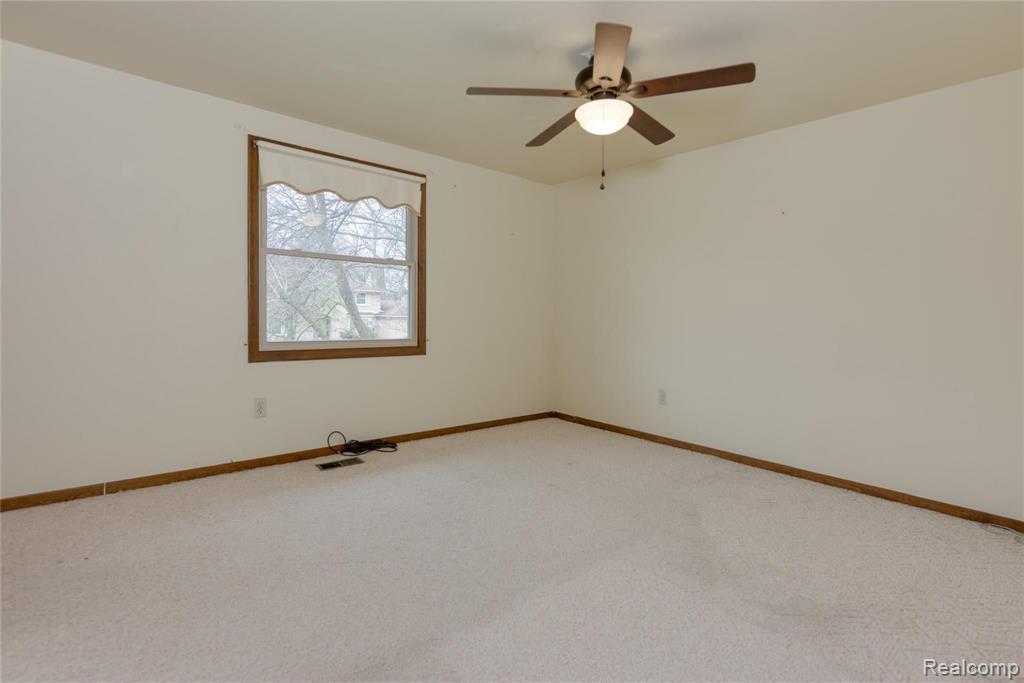 1732 North Kilburn Road Rochester Hills, MI 48306 - Photo 35 of 45