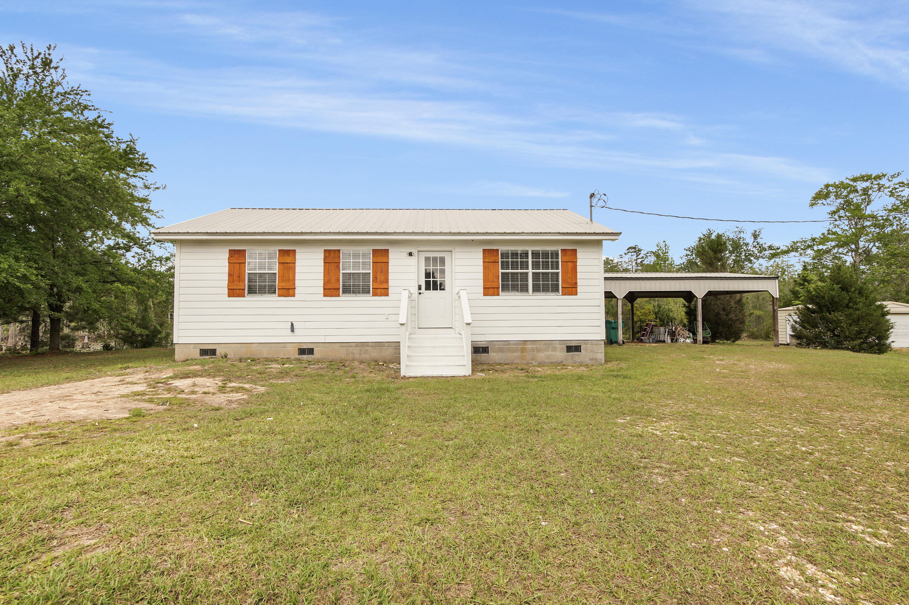2328 Pioneer Road Chipley, FL 32428 - Photo 1 of 46 DSC00449