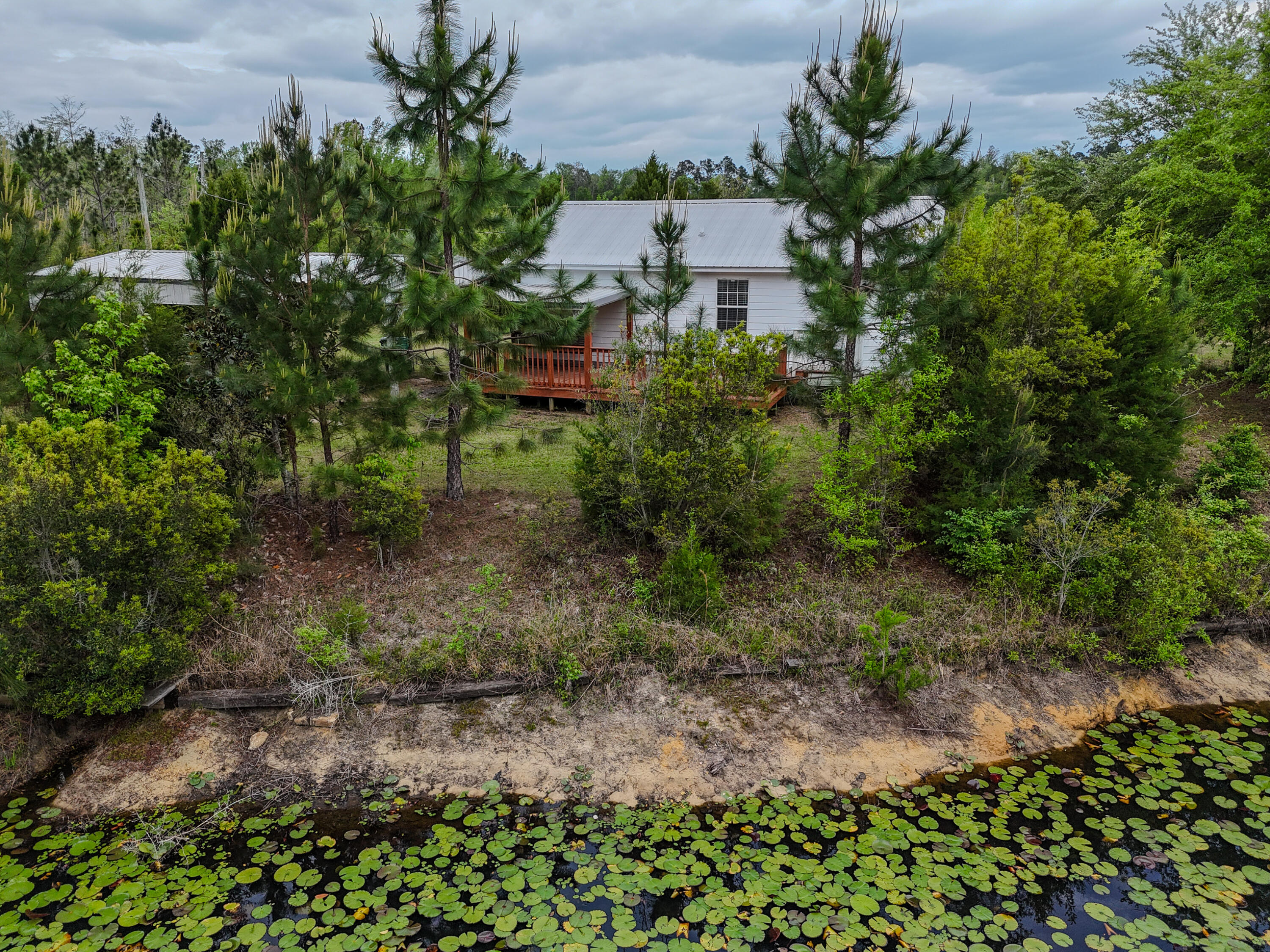 2328 Pioneer Road Chipley, FL 32428 - Photo 6 of 46 DJI_20260408141743_0101_D