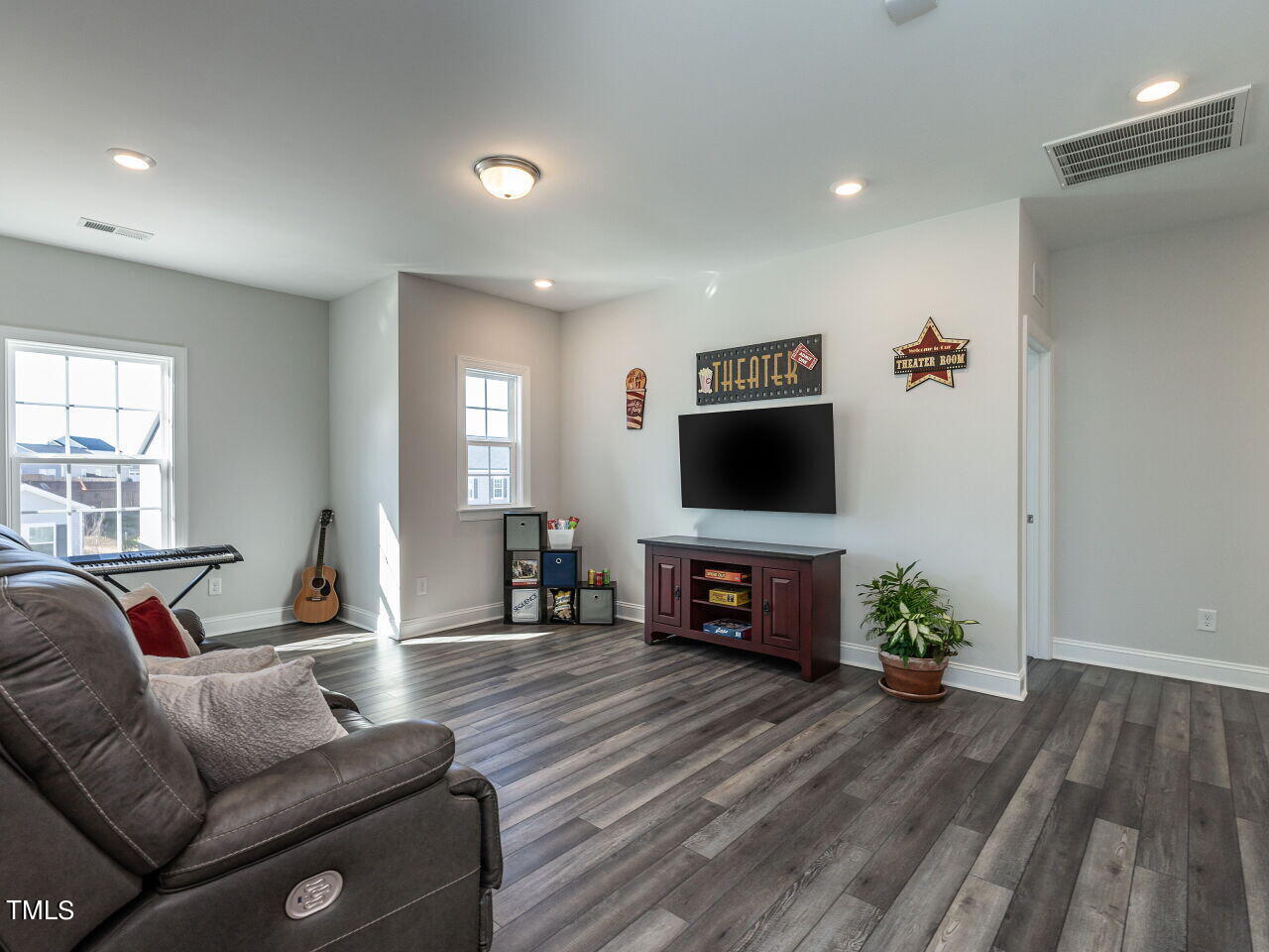 3289 Douglas Fir Road Raleigh, NC 27616 - Photo 19 of 39 019-1280x960-loft-flex-area